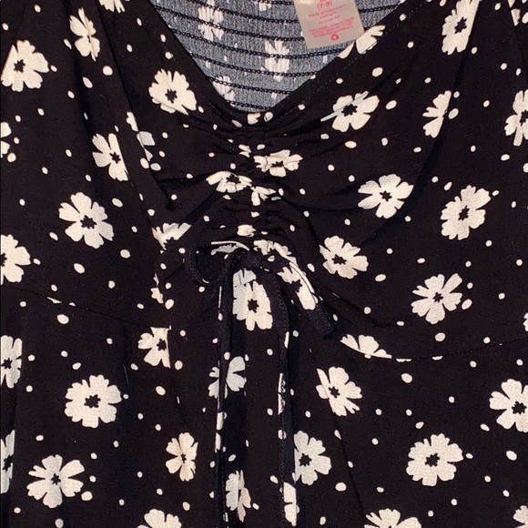 Top - Picture 4 of 4